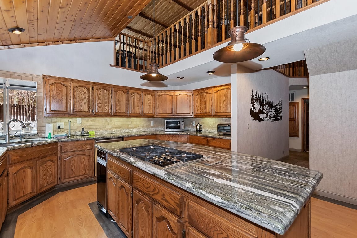 Cabin Image 9