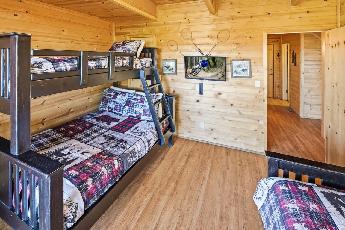 Cabin Image 44