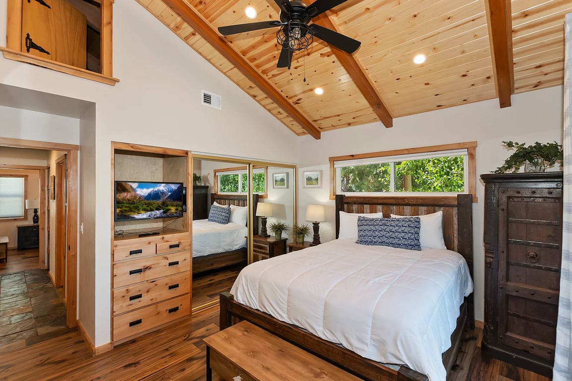 Cabin Image 26