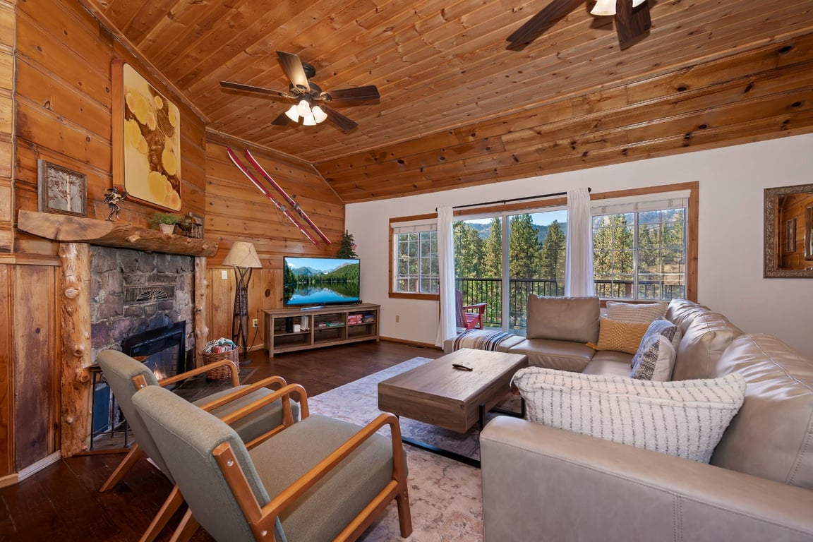 Big Bear Cabin - SkiHaus - 0002