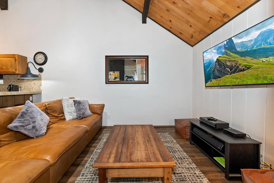 Cabin Image 17