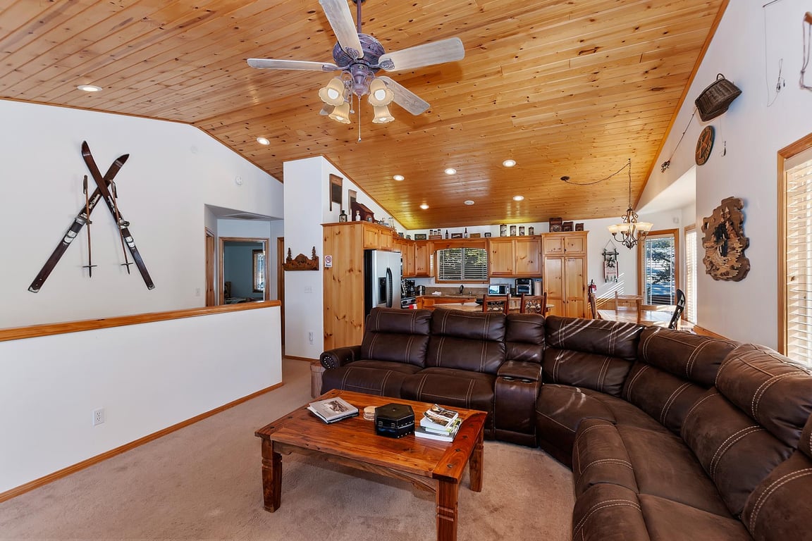 Cabin Image 11