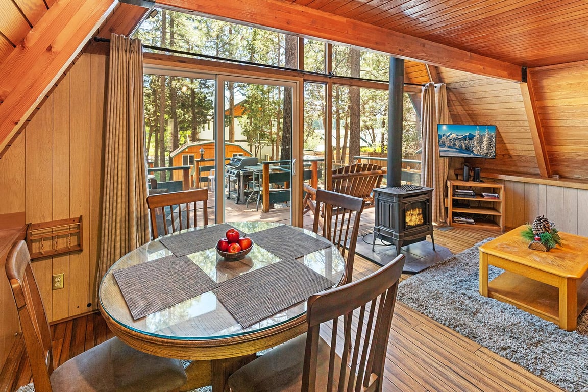 Cabin Image 8