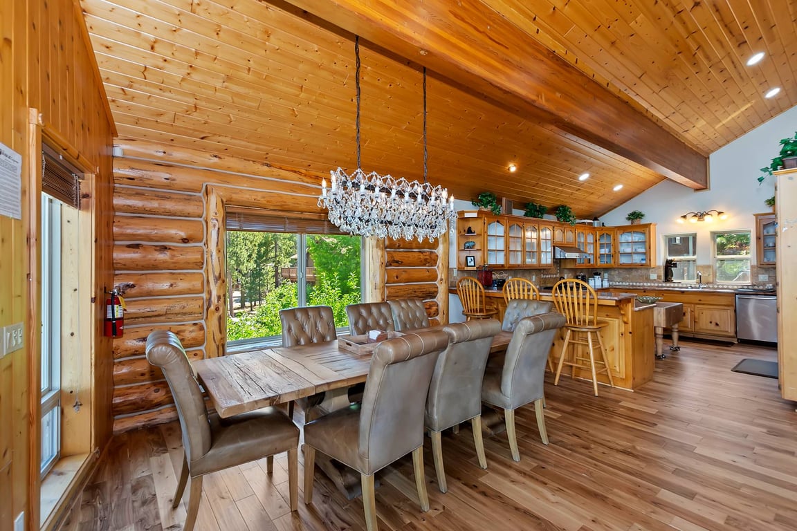 Cabin Image 18