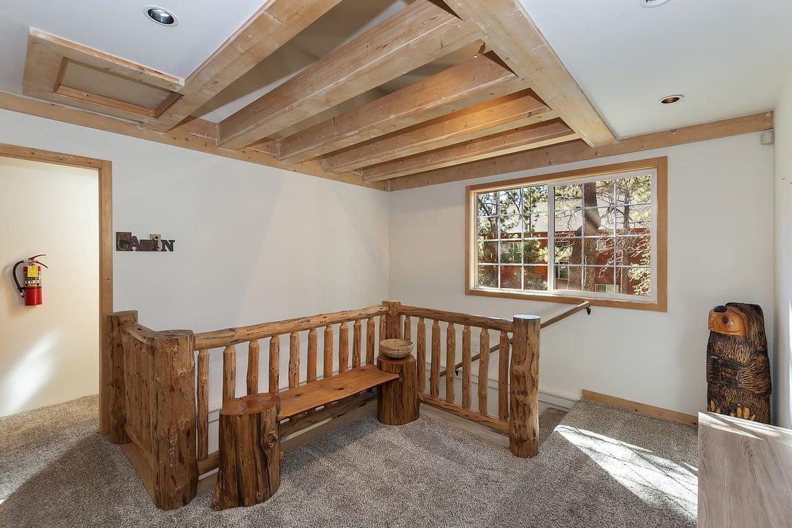 Cabin Image 13