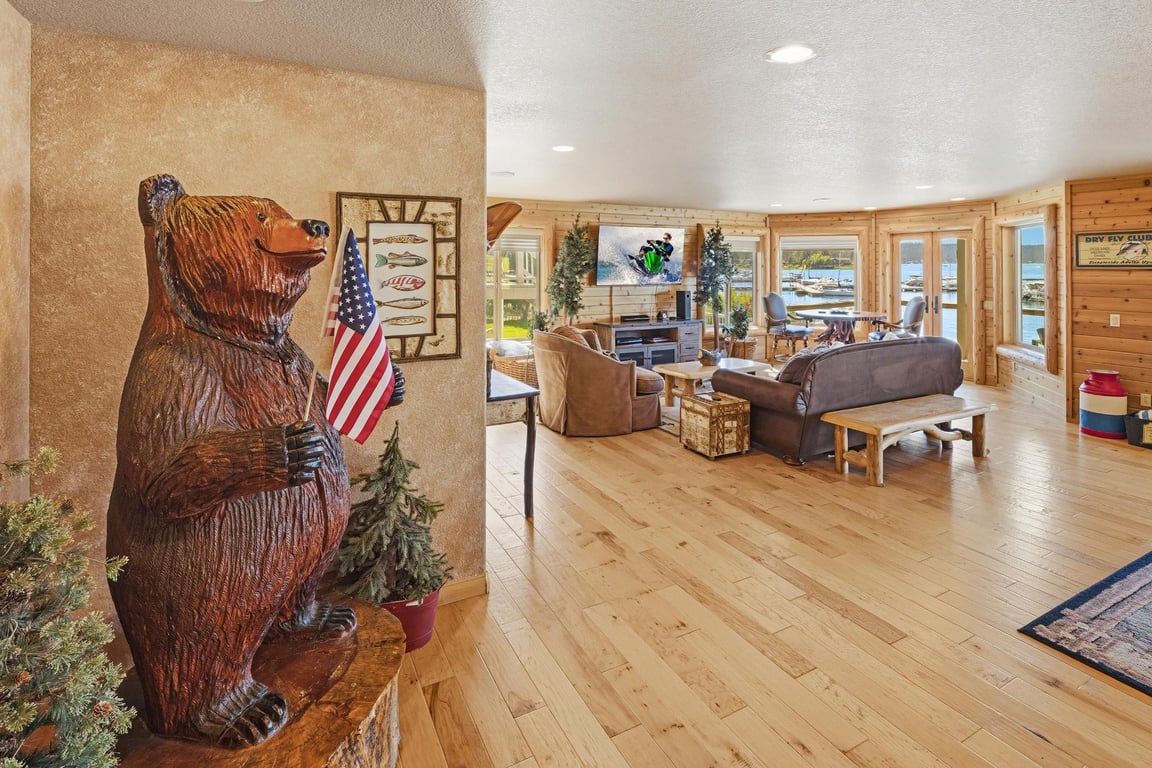 Cabin Image 74
