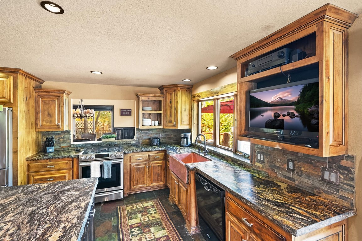 Cabin Image 16