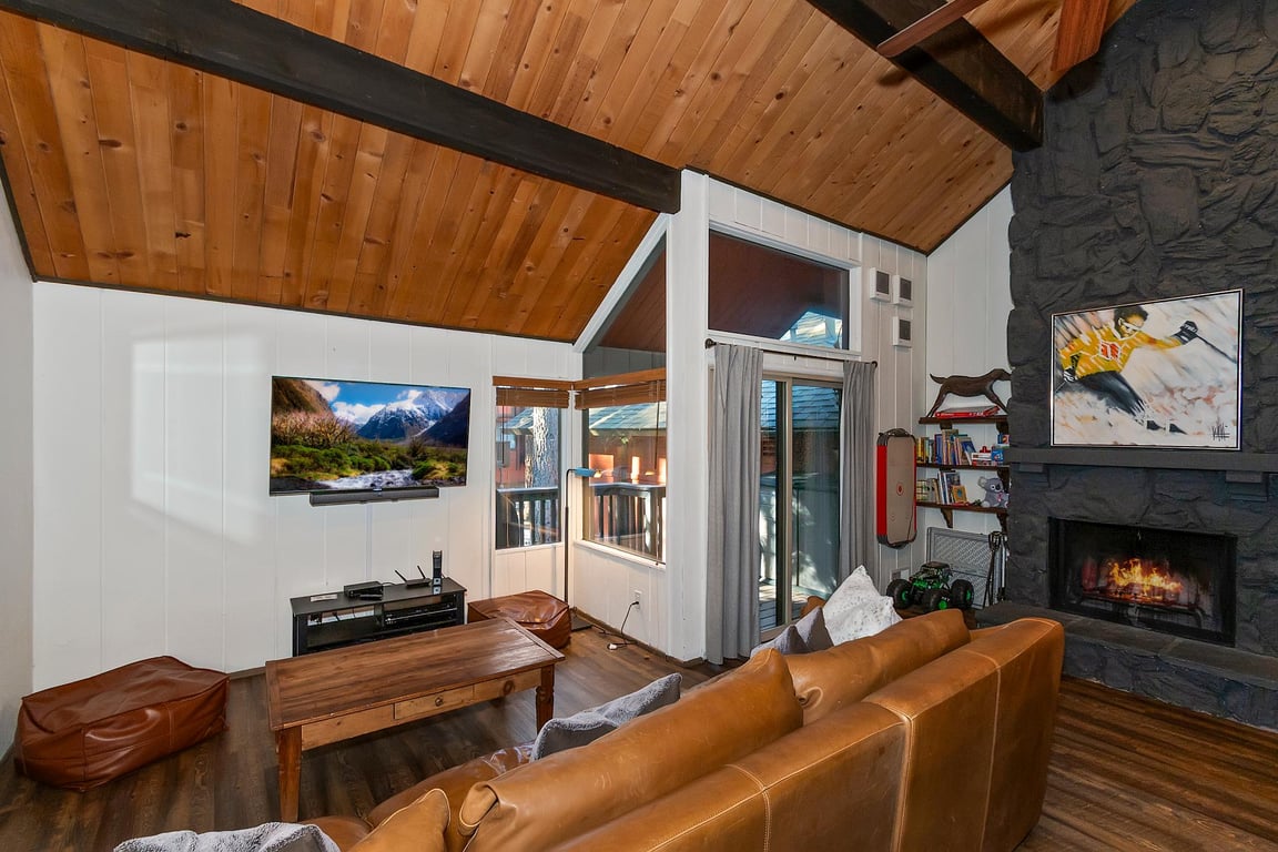 Cabin Image 8