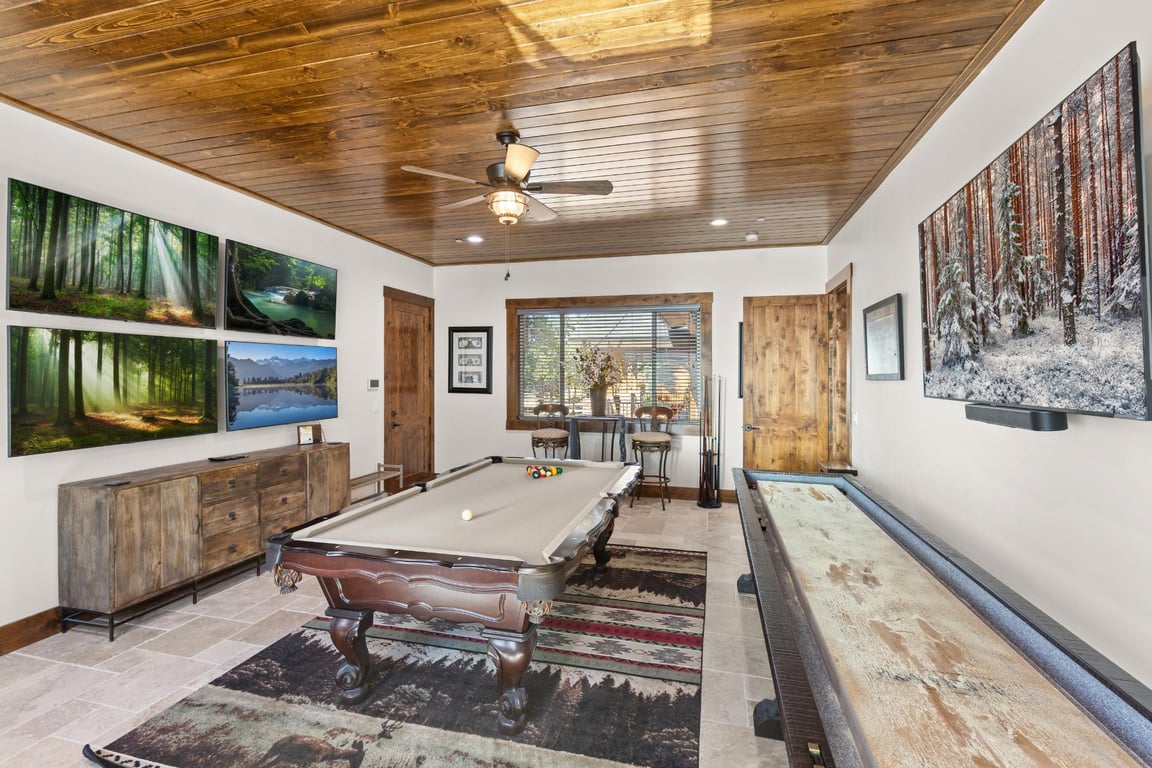 Cabin Image 64