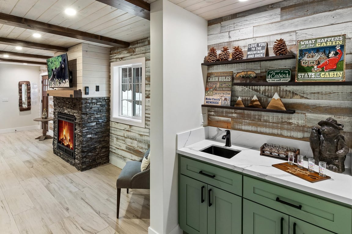 Cabin Image 10