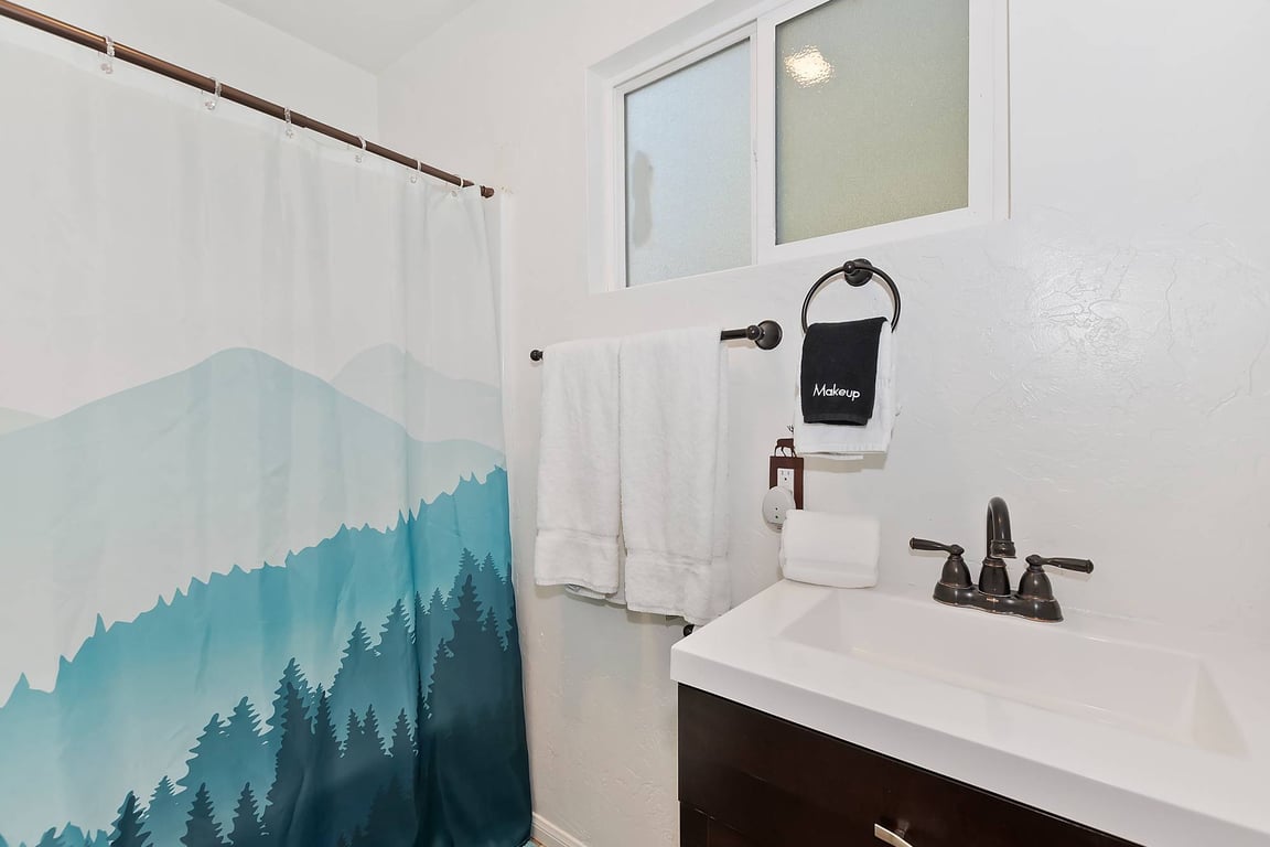 Cabin Image 17