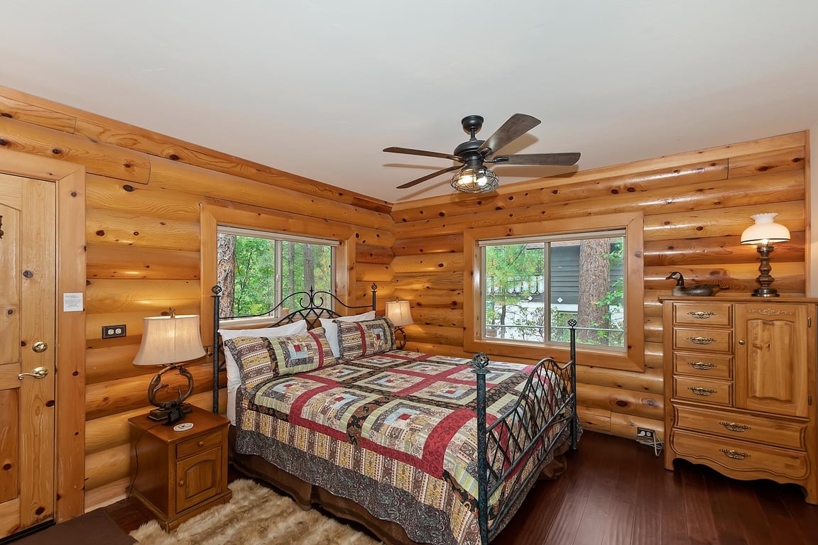 Cabin Image 18