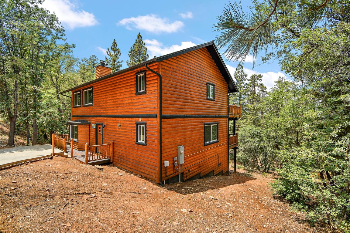 Cabin Image 38