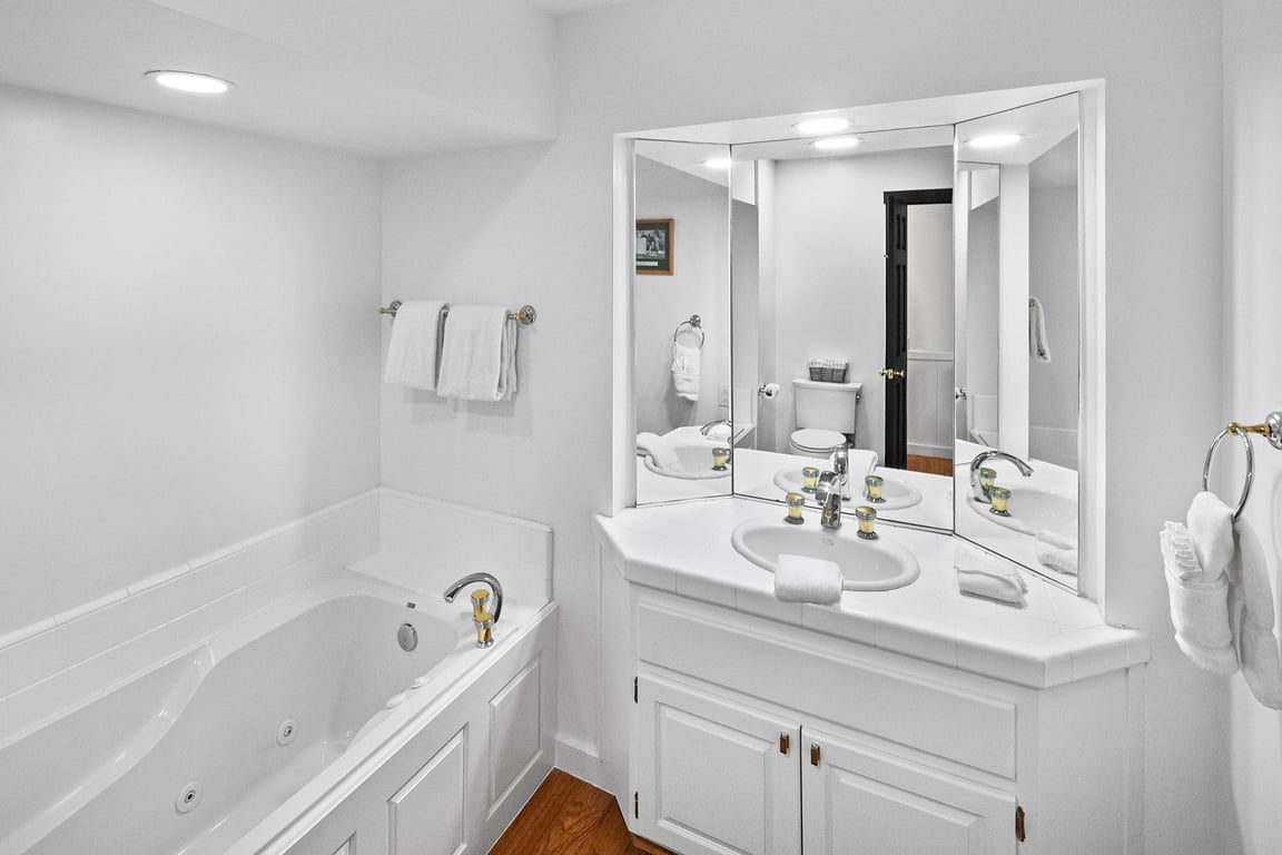 Cabin Image 71