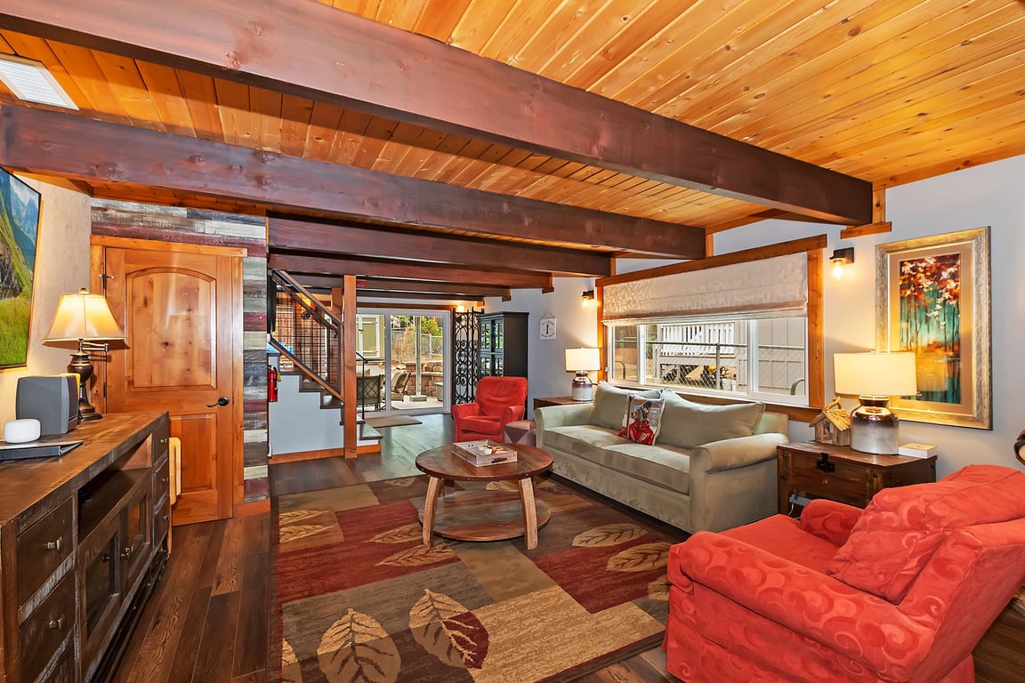 Cabin Image 6