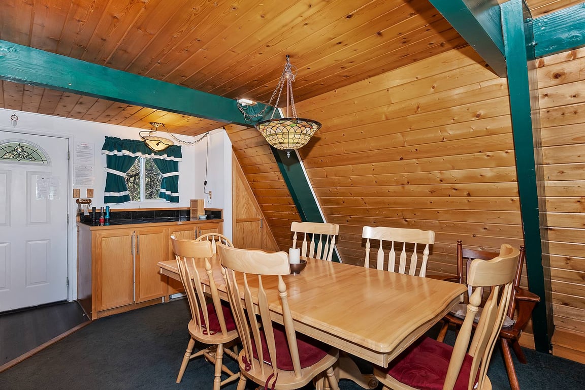 Cabin Image 11