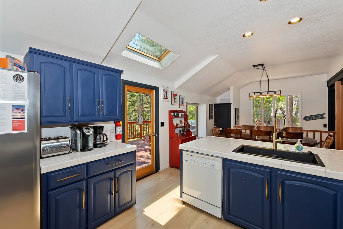 Cabin Image 13