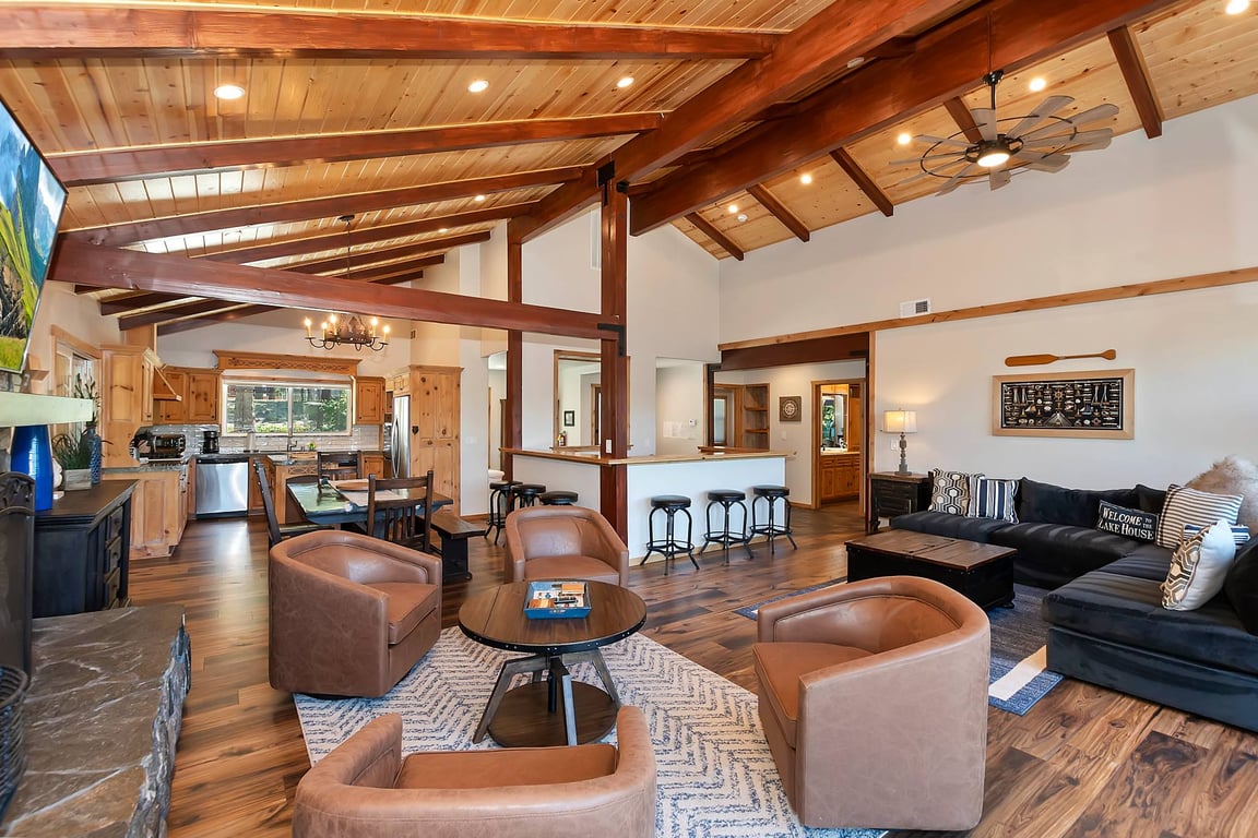 Cabin Image 9