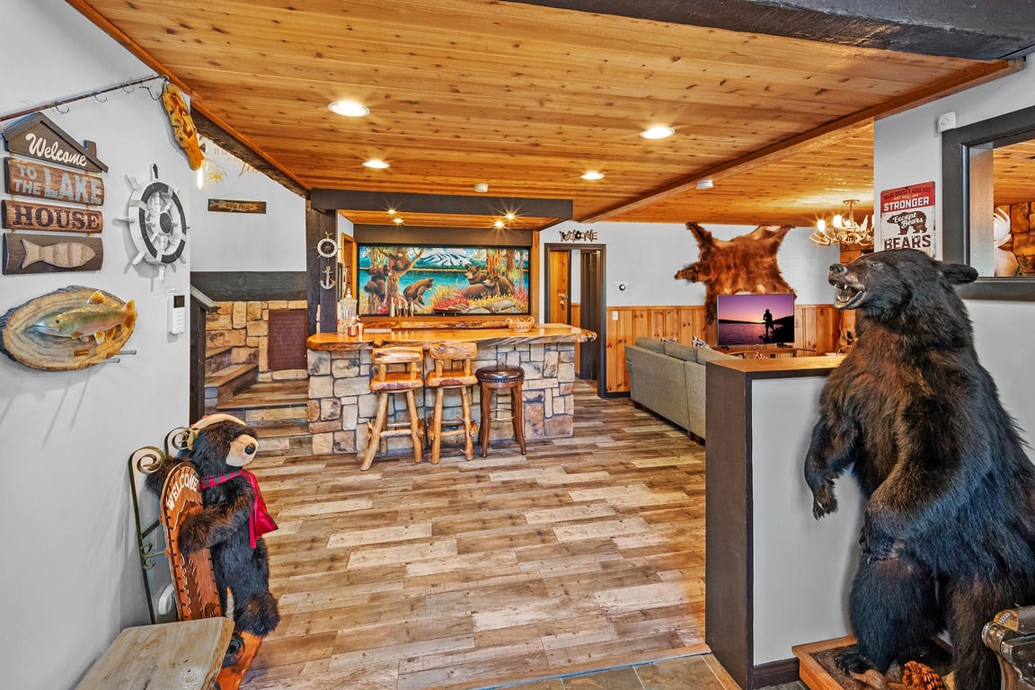 Cabin Image 8