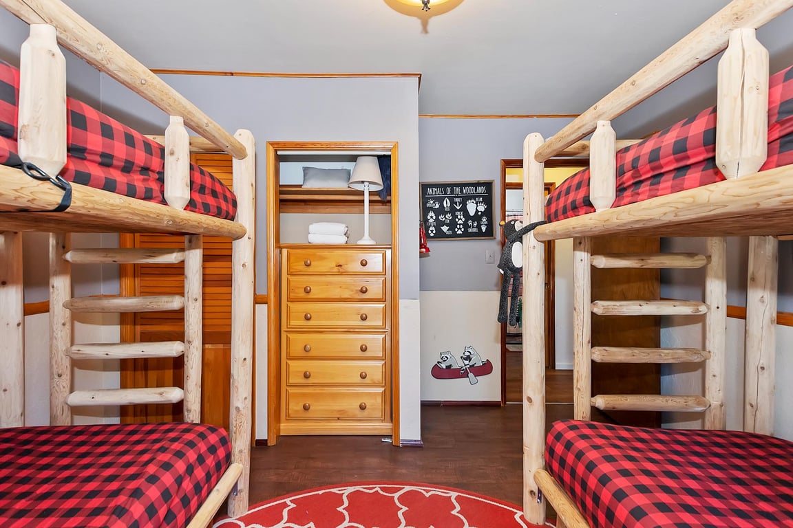 Cabin Image 19