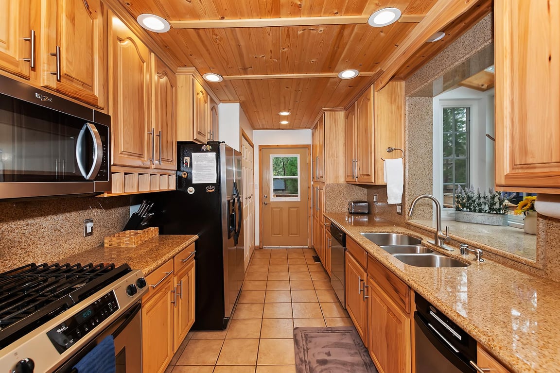 Cabin Image 11