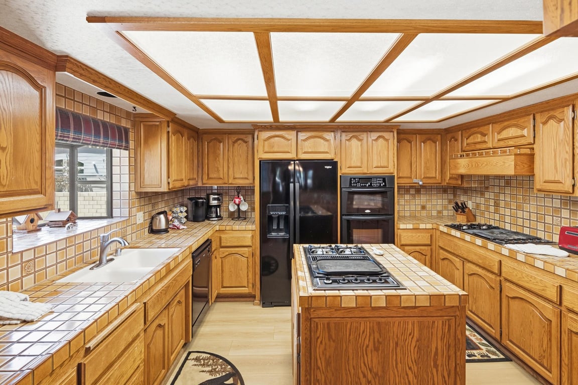 Big Bear Cabin - TeakwoodForestLodge - 0003