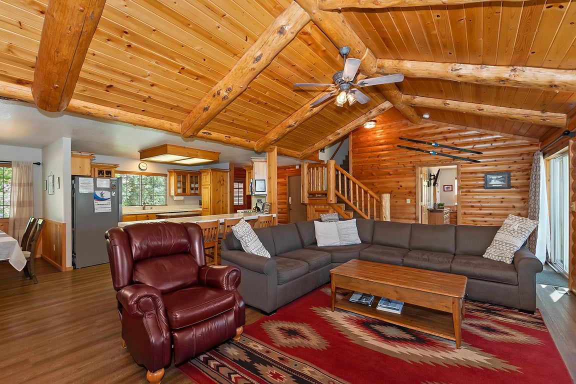 Cabin Image 9
