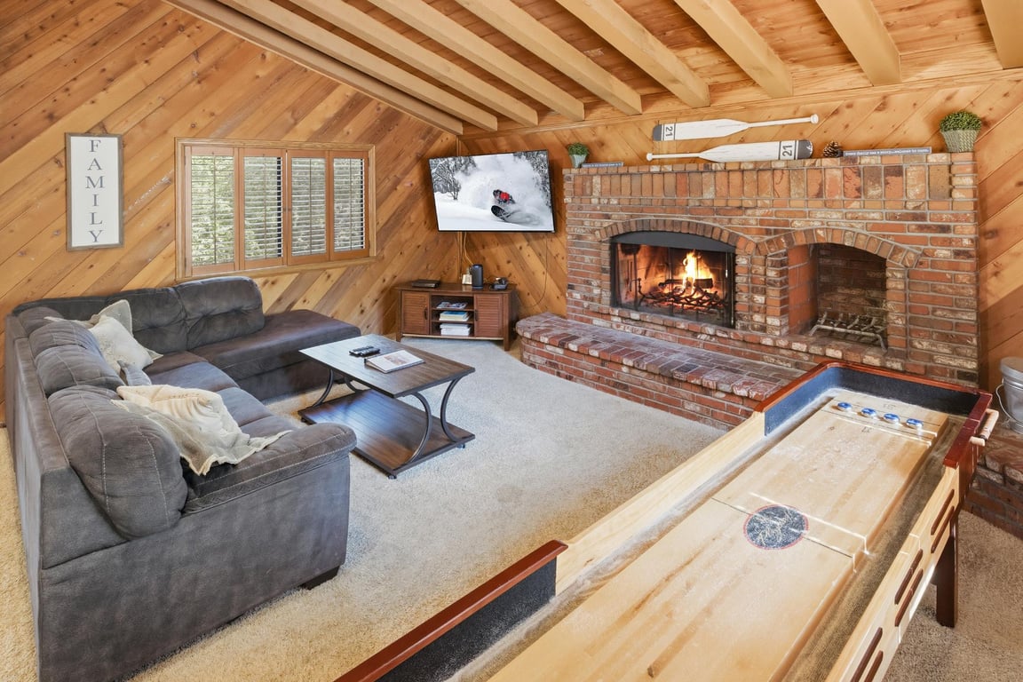 Cabin Image 10