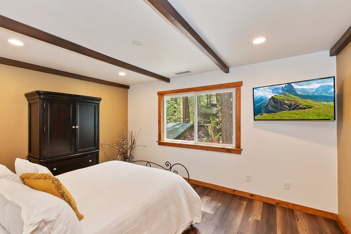 Cabin Image 19