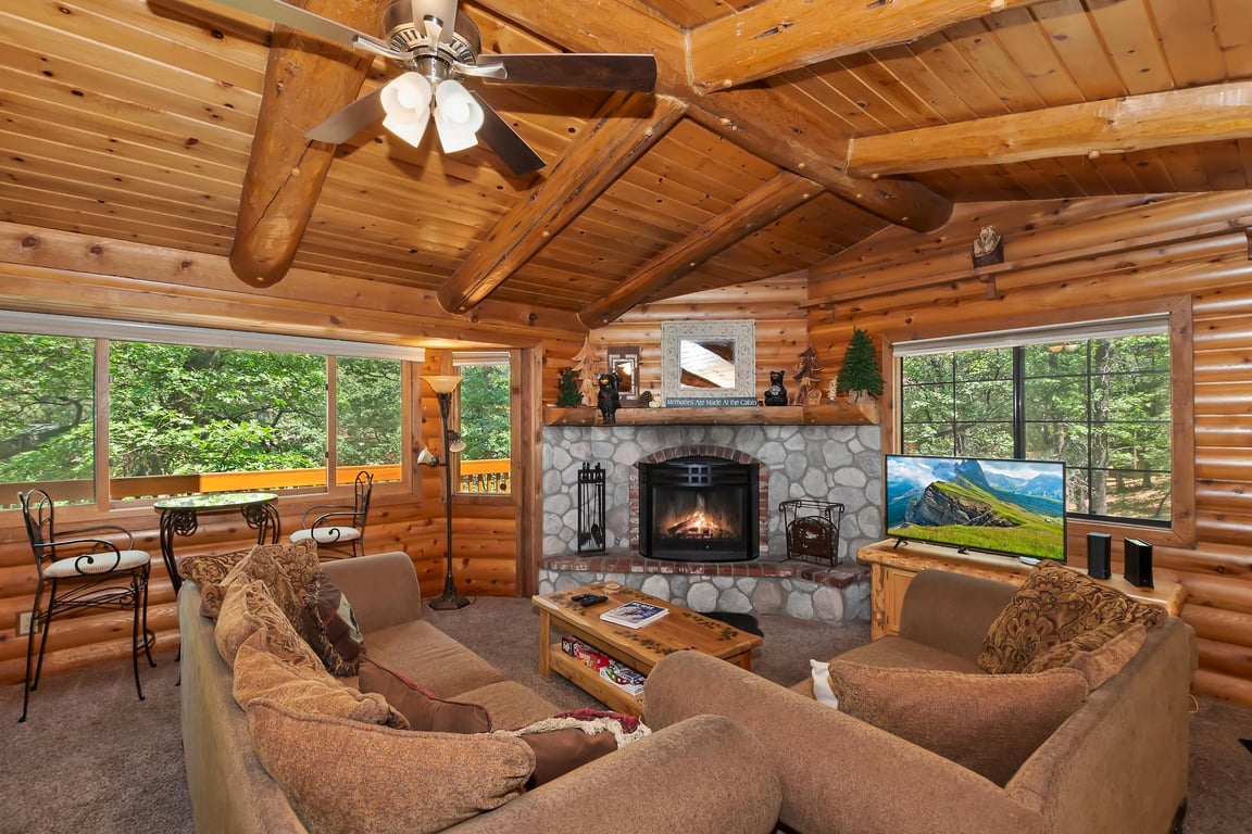 Big Bear Cabin - BearlyHome - 0001