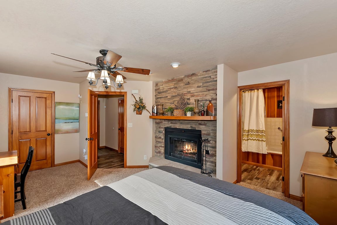 Cabin Image 20