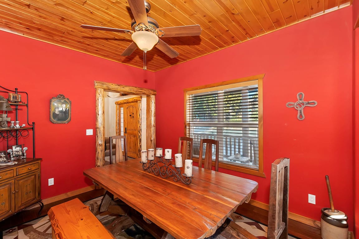 Cabin Image 16