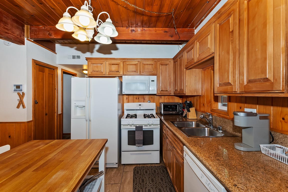 Cabin Image 7