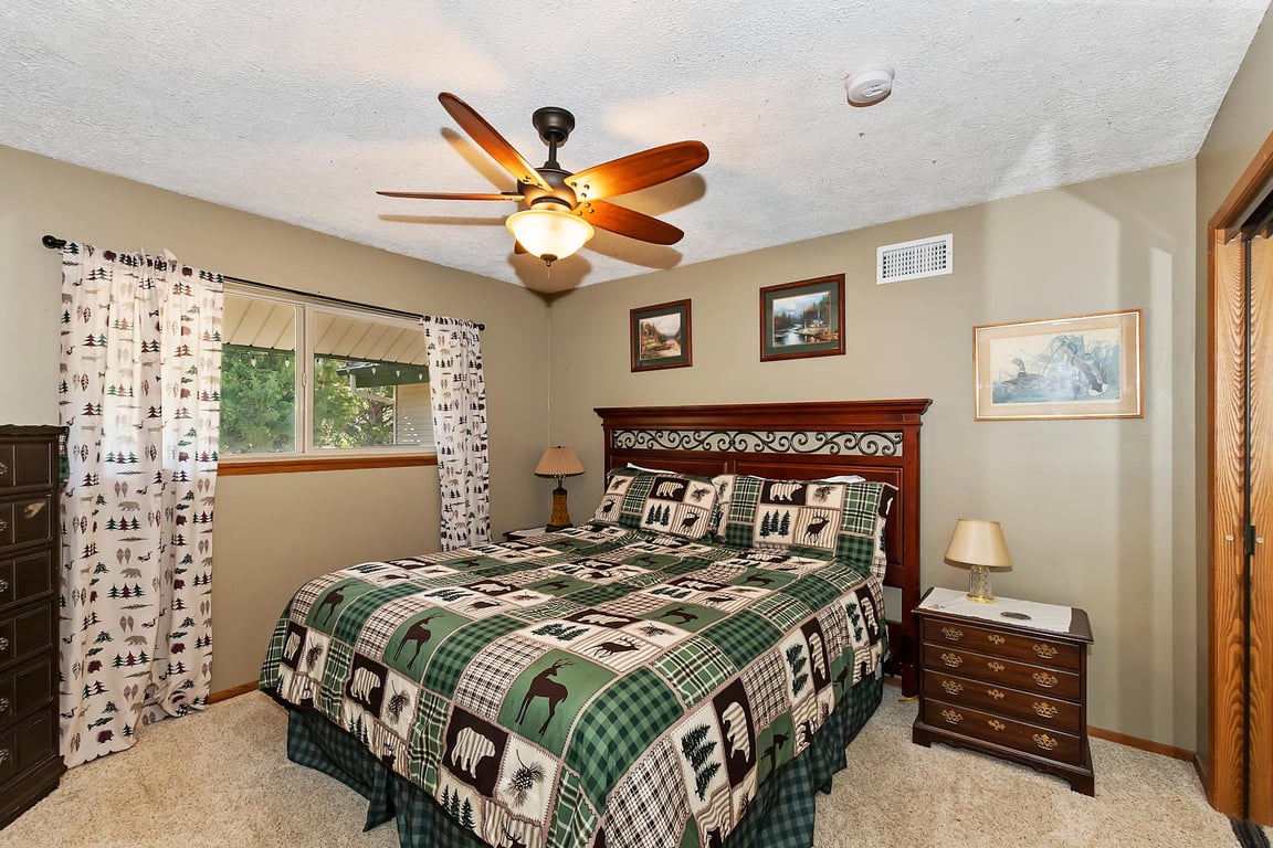 Cabin Image 36
