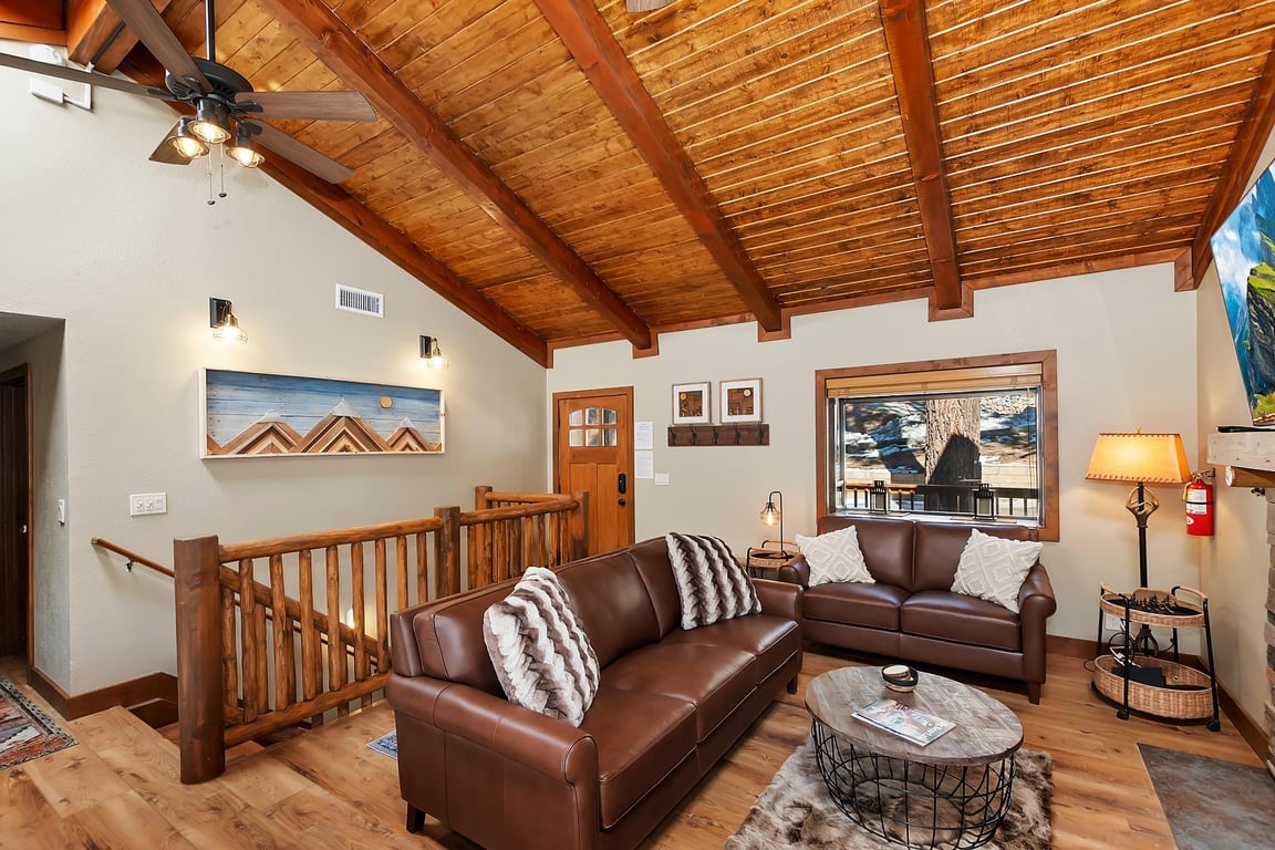 Cabin Image 10