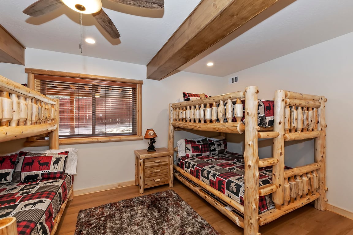 Cabin Image 38