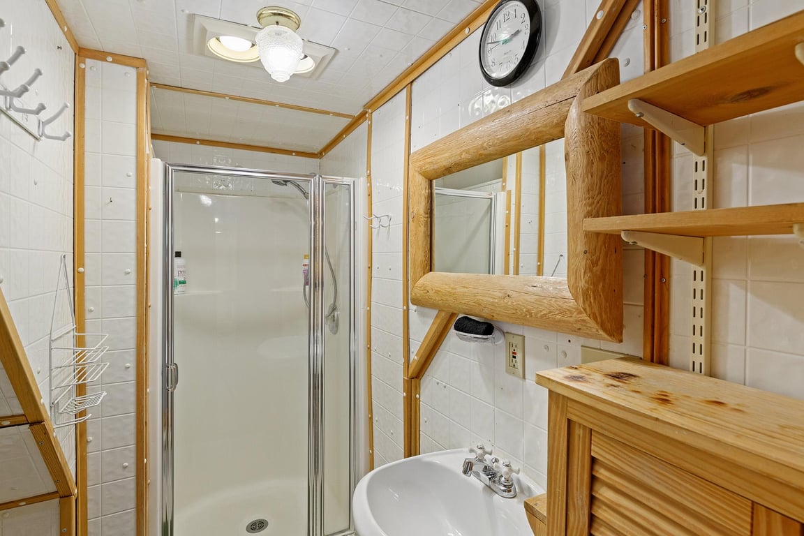 Cabin Image 21