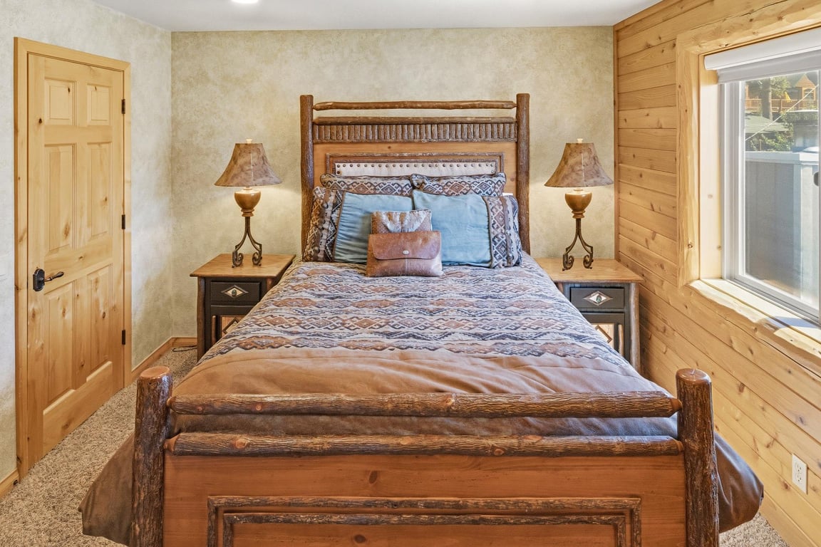 Cabin Image 71
