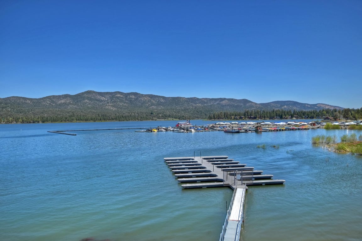 Big Bear Cabin - LakefrontHaven - 0005