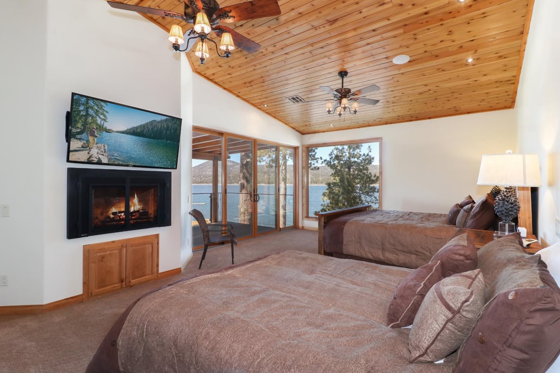 Cabin Image 30
