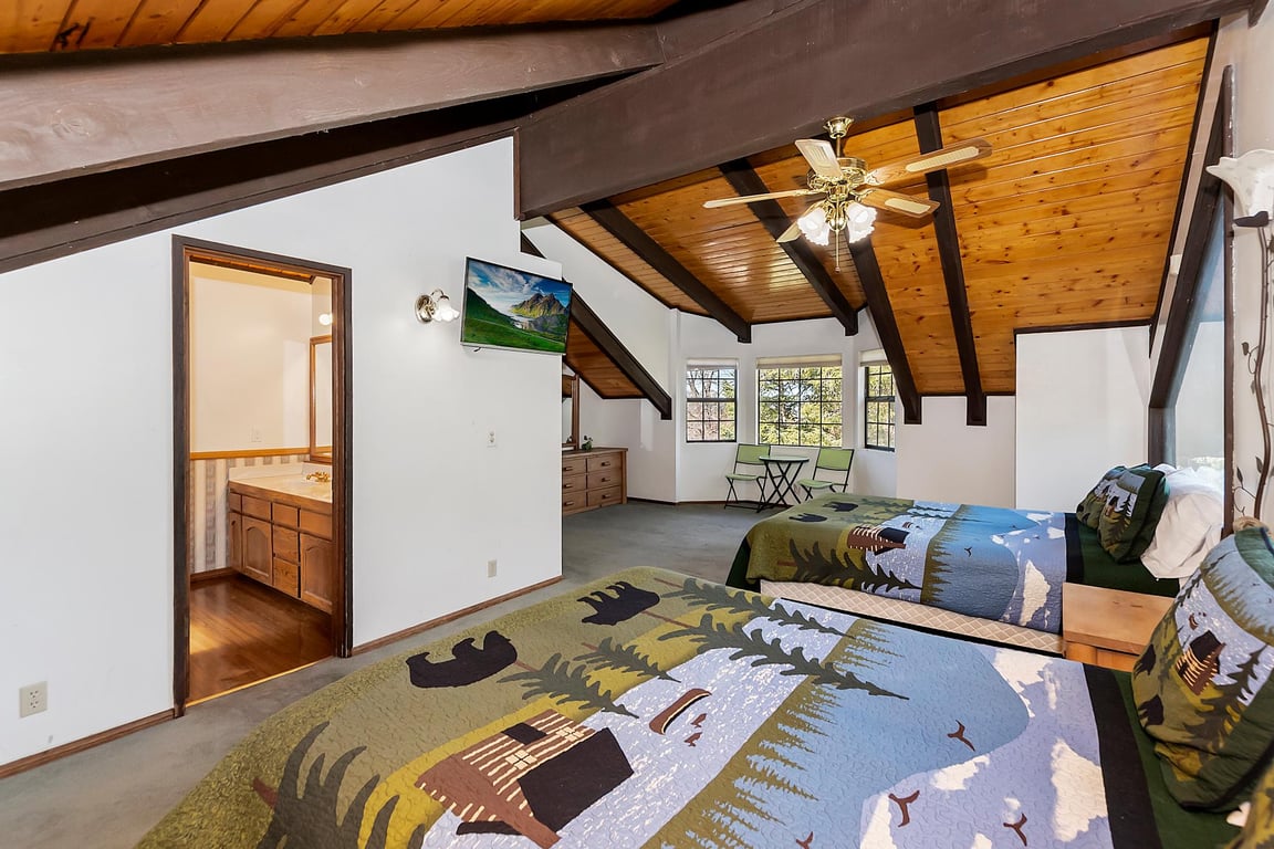 Cabin Image 43
