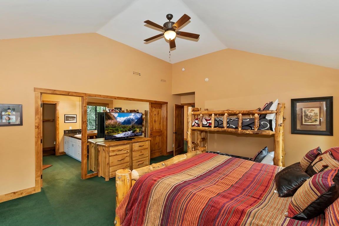 Cabin Image 57
