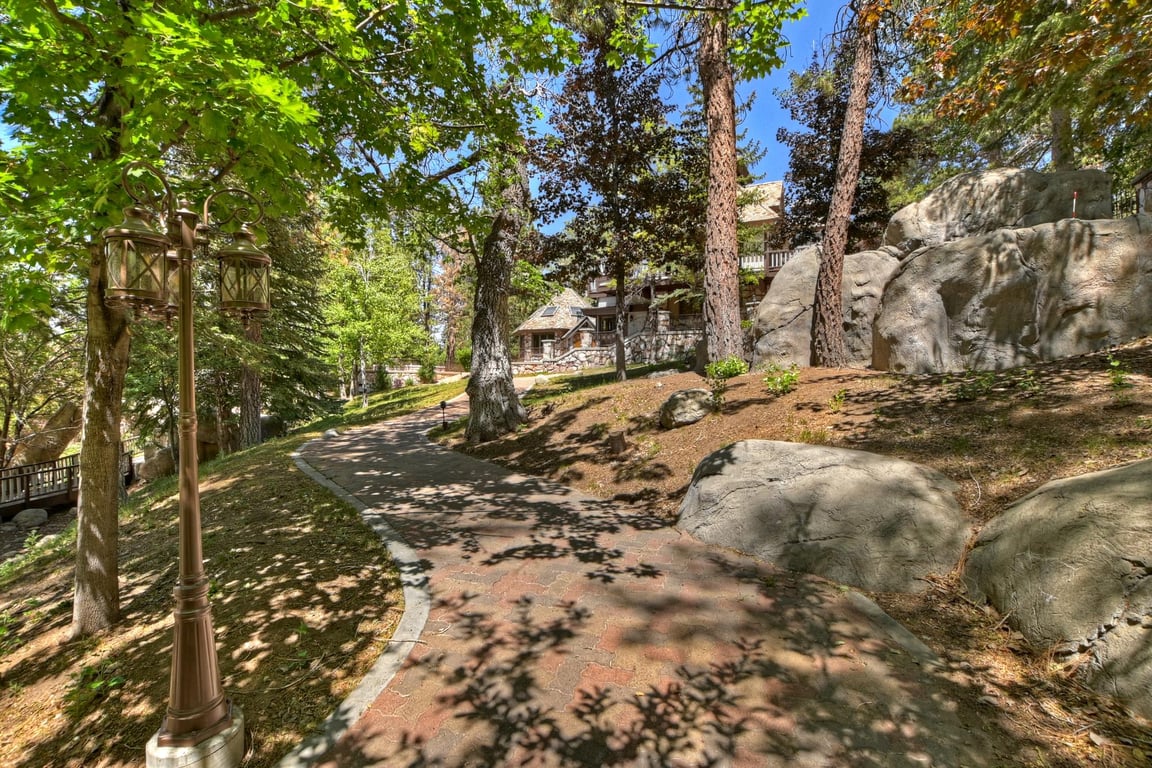Cabin Image 99