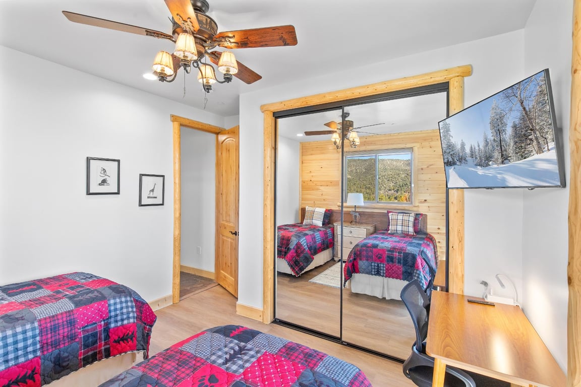 Cabin Image 61