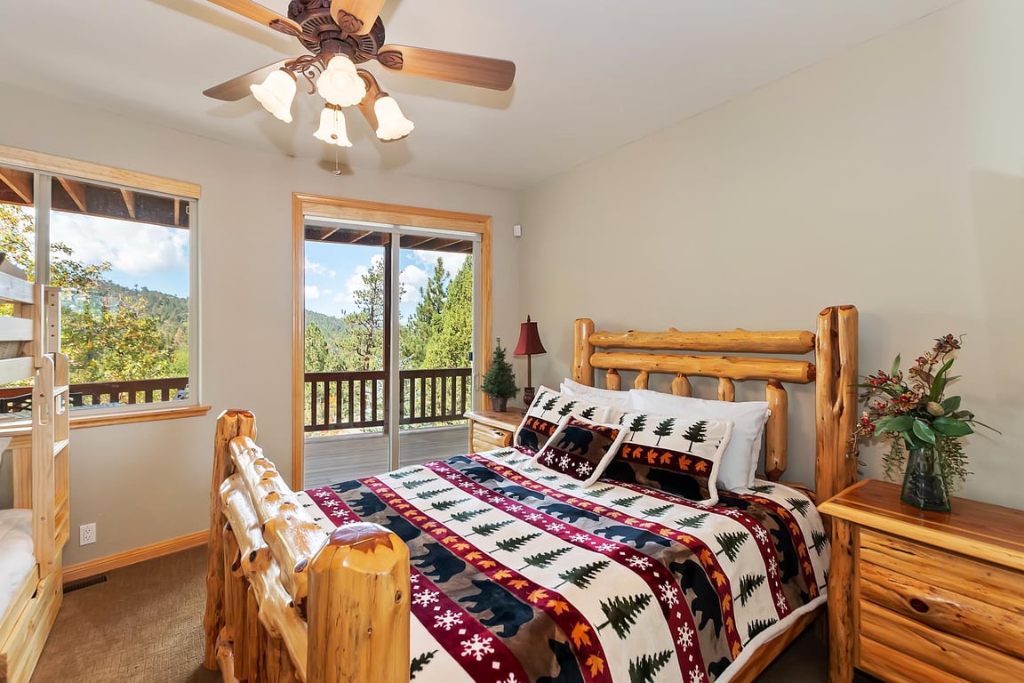 Cabin Image 35