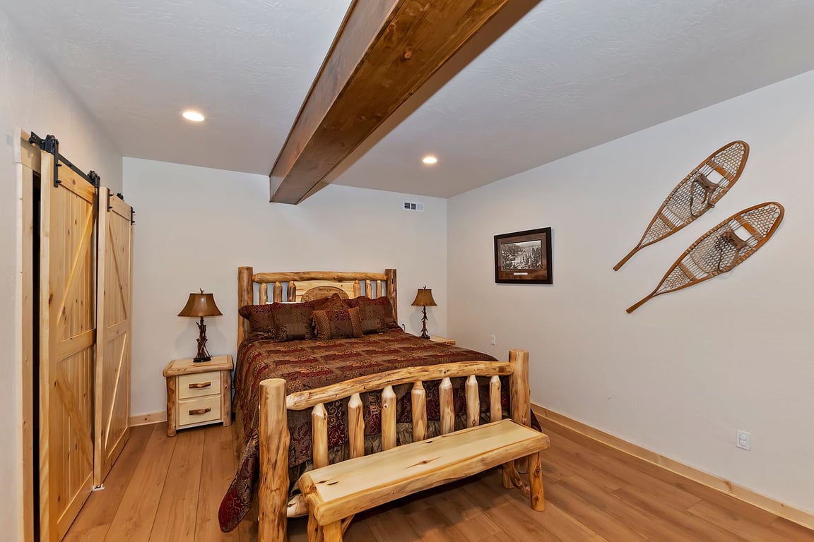 Cabin Image 43