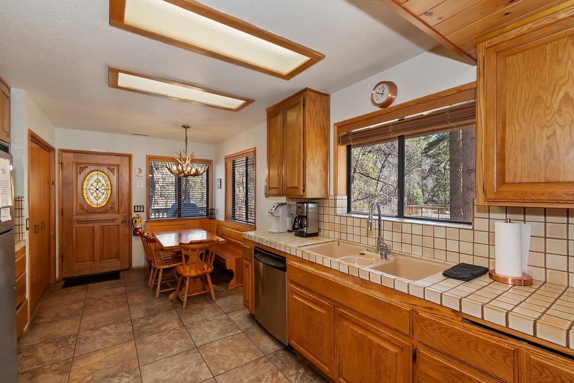 Cabin Image 13