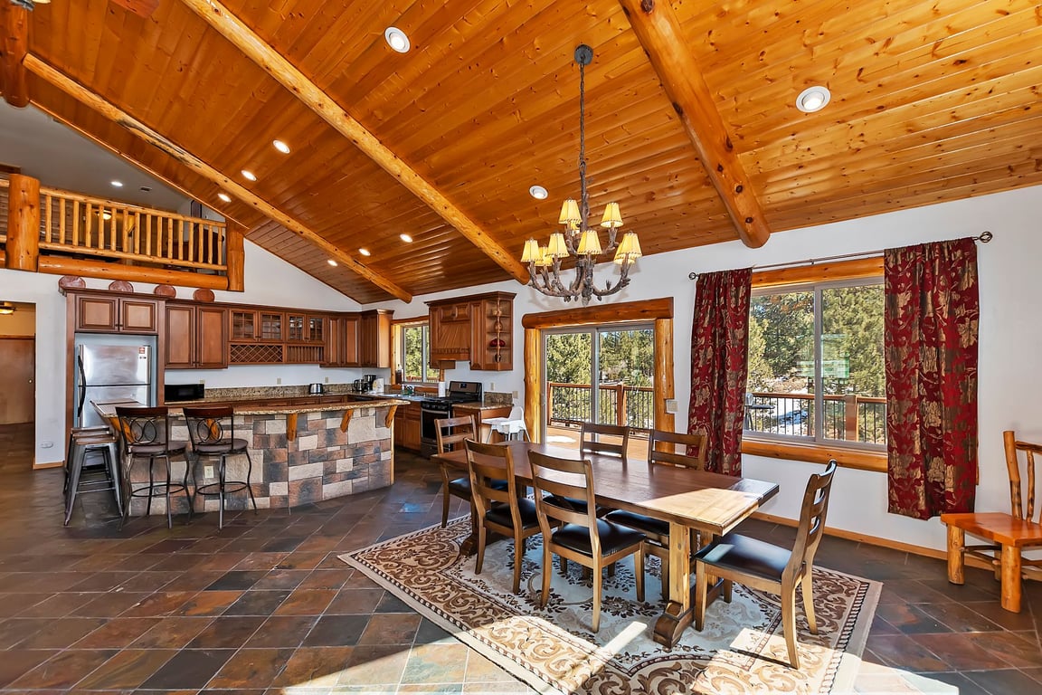 Cabin Image 8