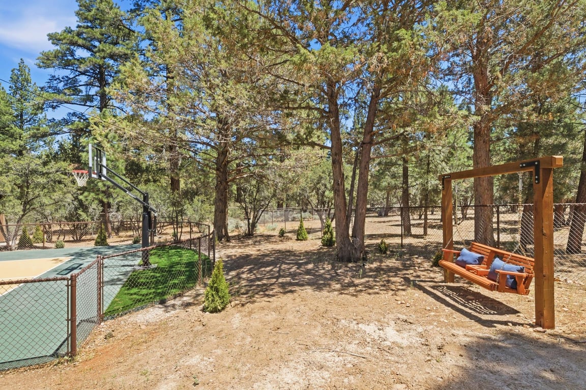 Cabin Image 99