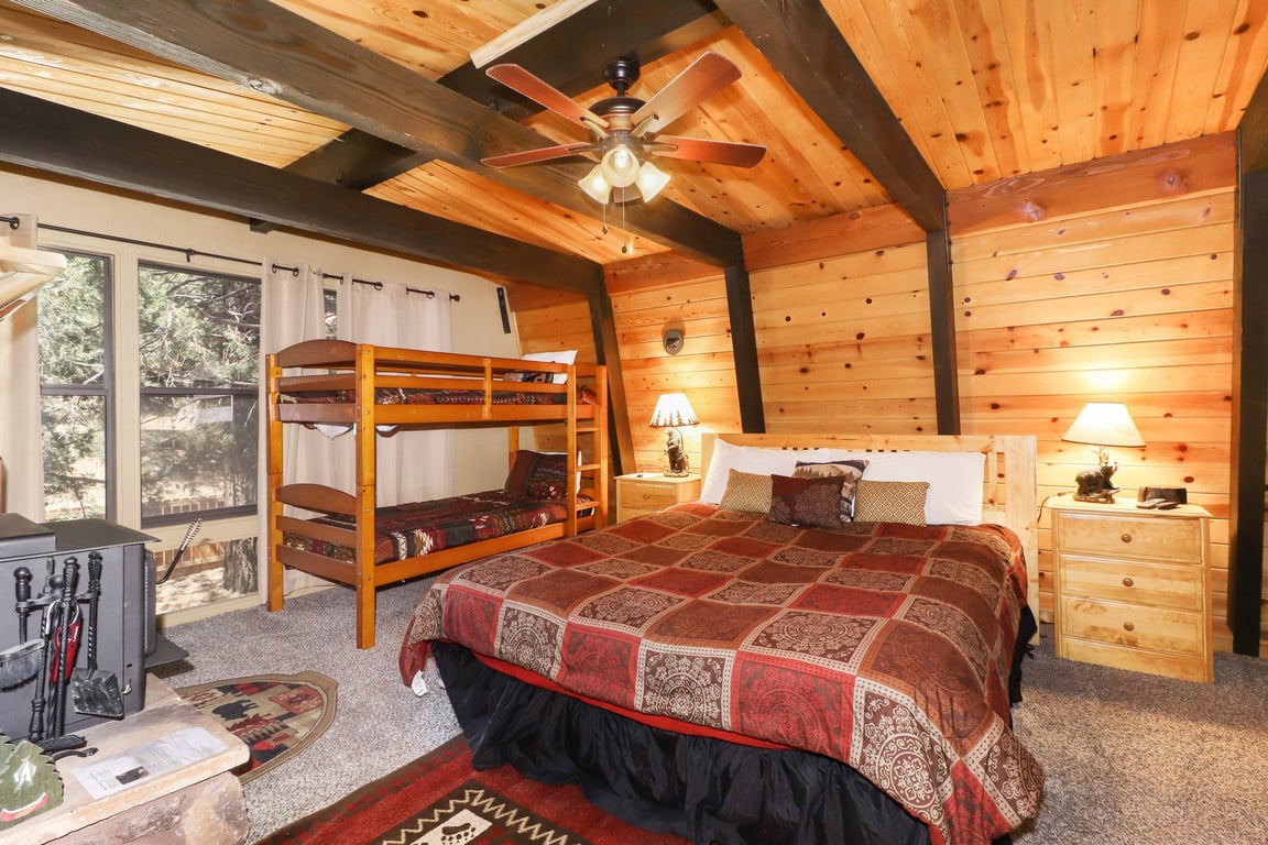 Cabin Image 11